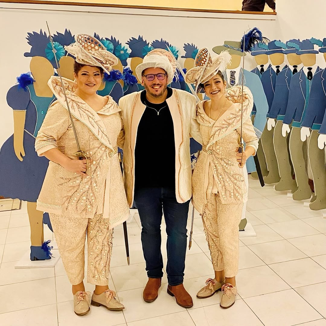 Matthew in marcha costume